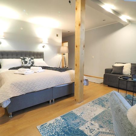 Guest House Sara Latin المظهر الخارجي الصورة