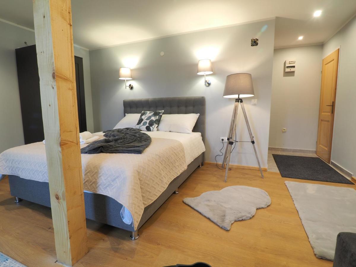 Guest House Sara Latin المظهر الخارجي الصورة