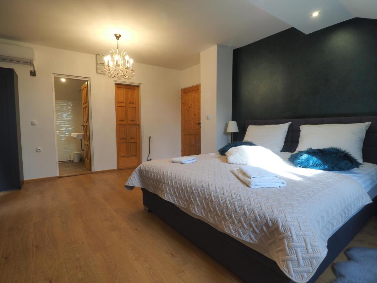 Guest House Sara Latin المظهر الخارجي الصورة