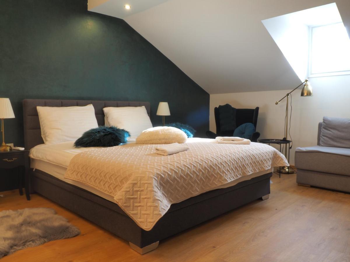 Guest House Sara Latin المظهر الخارجي الصورة