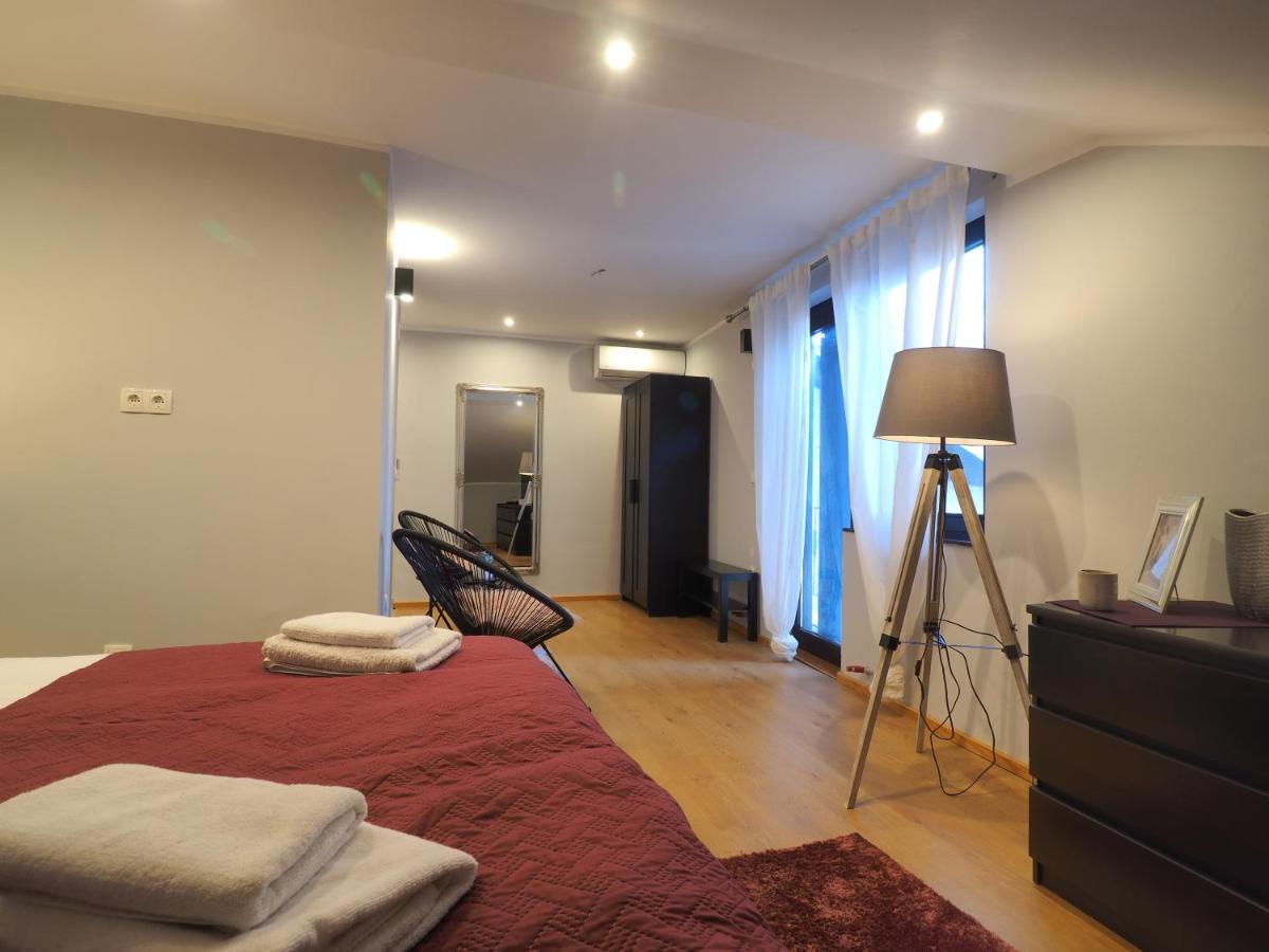 Guest House Sara Latin المظهر الخارجي الصورة