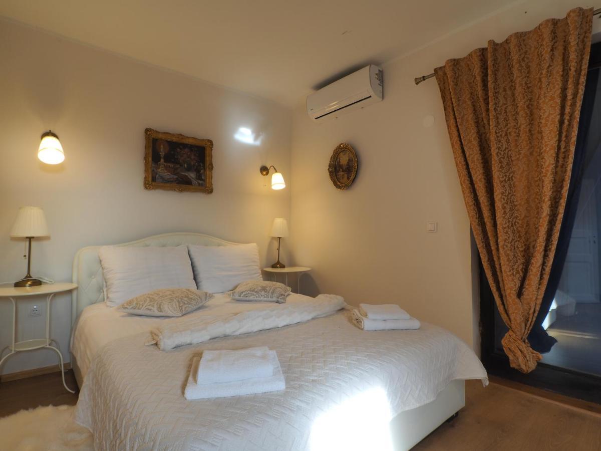 Guest House Sara Latin المظهر الخارجي الصورة