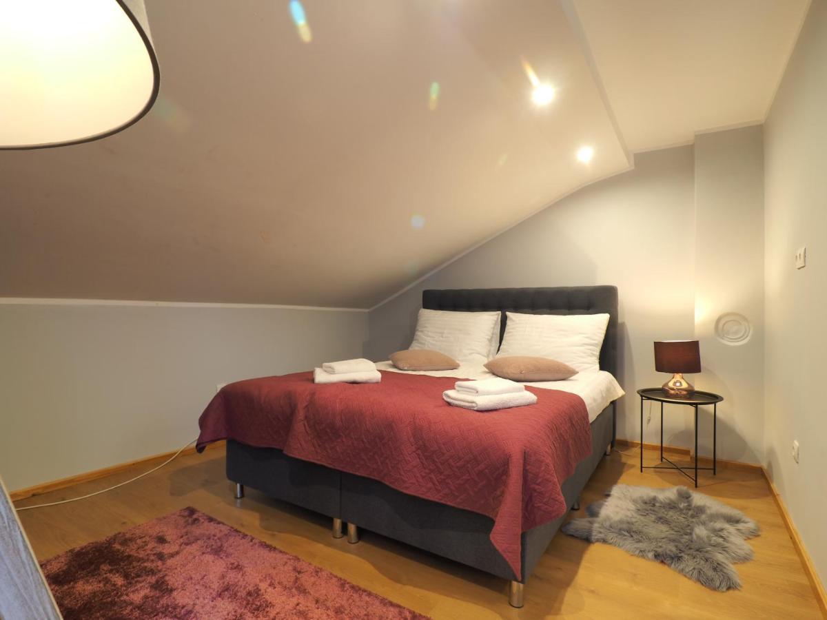 Guest House Sara Latin المظهر الخارجي الصورة