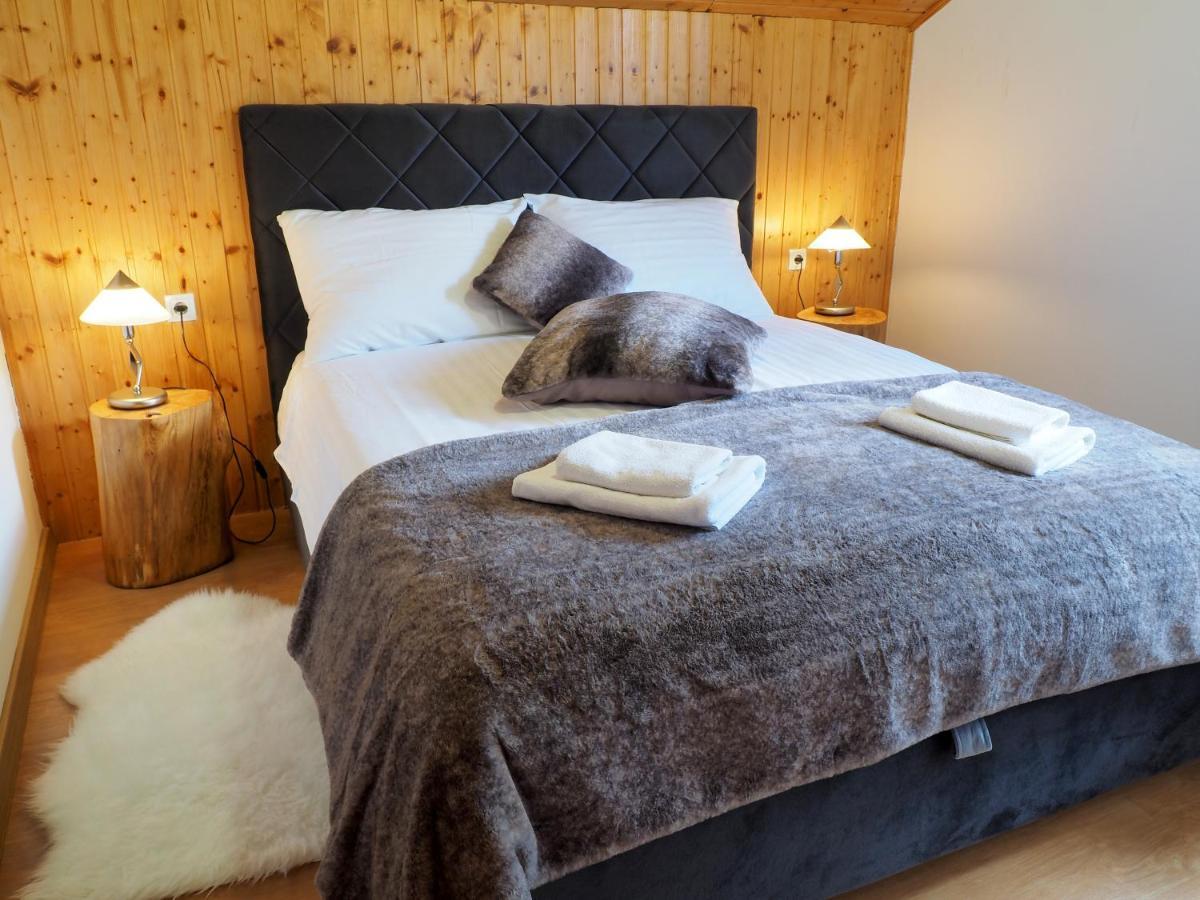 Guest House Sara Latin المظهر الخارجي الصورة